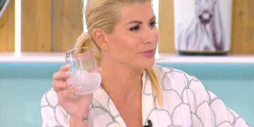 Alldaynews.gr Χαμός στο πλατό του ΣΚΑΙ με την Ευρυδίκη Παπαδοπούλου: «Φώναζε στη ζούγκλα διάρροια, διάρροια»