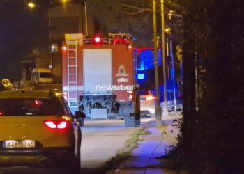 Θεσσαλονίκη: Πατέρας κλειδώθηκε με τα ανήλικα παιδιά του στο αυτοκίνητο και άνοιξε φιάλες υγραερίου (φωτο)