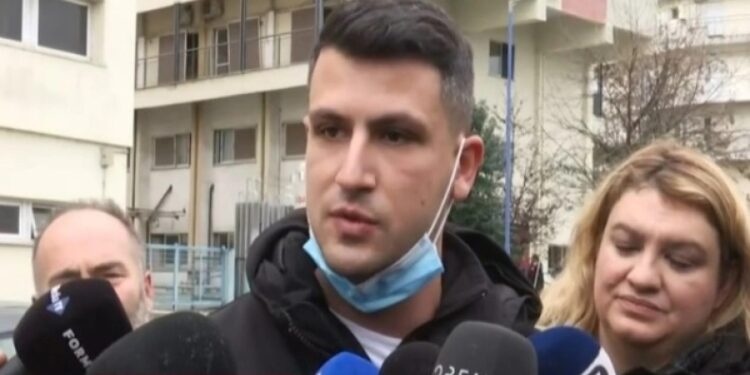 Alldaynews.gr Συγγενής θυμάτων είπε όσα ψιθυρίζουν όλοι: «Δεν μπορούμε να τα φορτώνουμε όλα σε έναν άνθρωπο επειδή έκανε ένα λάθος» (video)