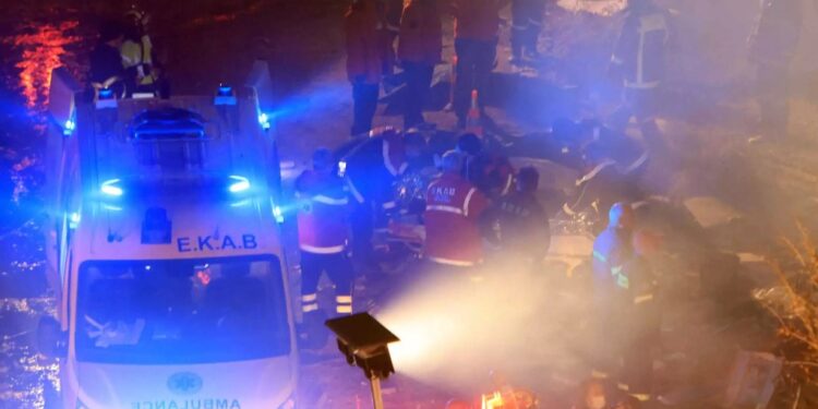 Alldaynews.gr «Μπαμπά έχουμε χτυπήσει και είμαι εγκλωβισμένος» – Το τηλεφώνημα επιβάτη μέσα από το τρένο του θανάτου