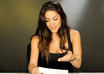 Alldaynews.gr “Χωρίσαμε επίσημα τρεις μήνες μετά τη γέννηση του παιδιού μας, προφανώς έγινε κάτι πολύ σοβαρό”