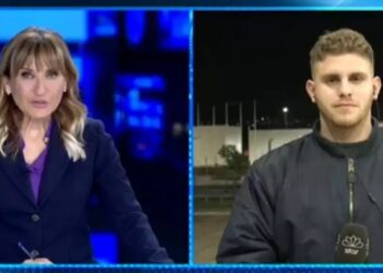 Συγκινημένη η Μάρα Ζαχαρέα με επιζήσαντα των Τεμπών: “Δεν ξέρω τι να σου πω, αγόρι μου, έχω έναν γιο περίπου στην ηλικία σου”