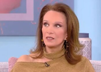 Μαίρη Βιδάλη: «Έλειψα στα παιδιά μου όταν ήταν μικρά- Η κόρη μου δεν ήθελε ούτε να την αγκαλιάζω»