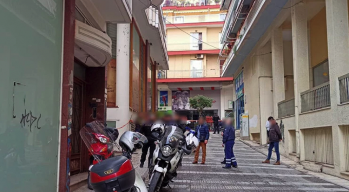 Βουτιά θανάτου στο κέντρο του Αγρινίου – Τηλεφώνησε στη γυναίκα του και πήδηξε στο κενό