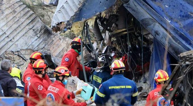 Alldaynews.gr Τέμπη: Δεν δέχτηκαν το πάσο της και δεν έκλεισε στο Βαγόνι 2