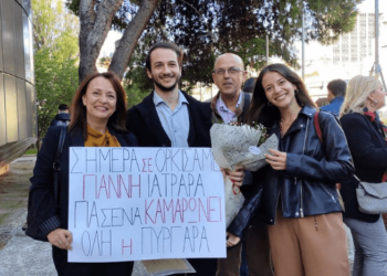 Θέλω να γίνω ογκολόγος: Ο Γιάννης νίκησε τον καρκίνο στα 10 του κι έγινε γιατρός για να σώσει κι άλλα παιδιά