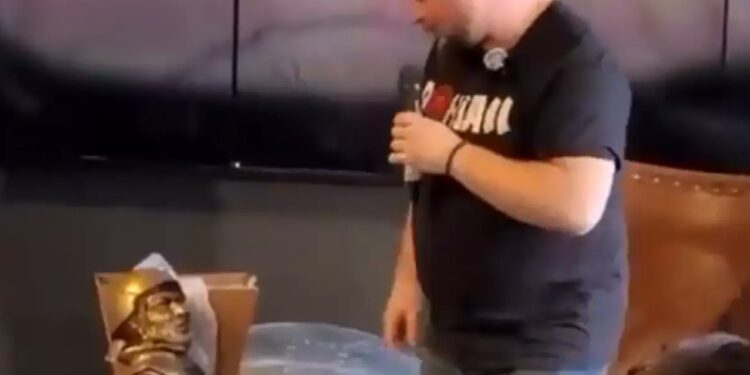 Alldaynews.gr Ρωσία: Η στιγμή της έκρηξης που σκότωσε τον στρατιωτικό μπλόγκερ στην Αγία Πετρούπολη