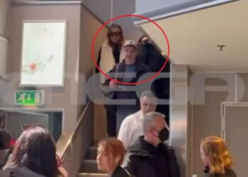 Κυριάκος Μητσοτάκης: Με το πλοίο της γραμμής επέστρεψε από την Τήνο[video]