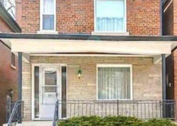 96χρονη γιαγιά πούλησε το σπίτι της σε μια οικογένεια-Έπαθαν Σοκ όταν μπήκαν μέσα