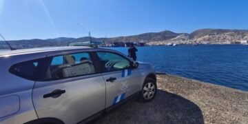 Θρίλερ Τώρα στην Σύρο: Εντοπίστηκε σορός παιδιού στο λιμάνι της Ερμούπολης[Δείτε Φωτογραφίες]