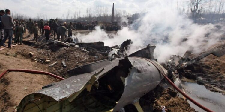 Alldaynews.gr Βιετνάμ: Συνετρίβη στρατιωτικό ελικόπτερο που μετέφερε τουρίστες – Δύο οι νεκροί