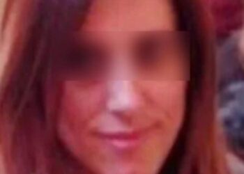 Τραγωδία: 54χρονη βρέθηκε κρ3μασμένη μέσα στο σπίτι της[Φωτογραφία]