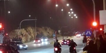 Alldaynews.gr ΣΟΚ με κόντρες «θανάτου» στην παραλιακή-Δείτε σοκαριστικό βίντεο