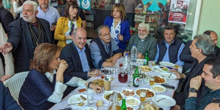 Μπακογιάννη και Πολάκης στο ίδιο τραπέζι στα Χανιά[Φωτογραφίες]