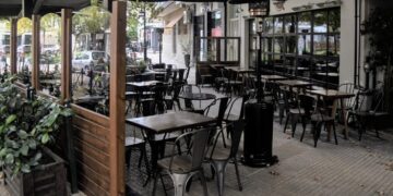 Alldaynews.gr Θεσσαλονίκη: «Θα πεθάνετε» – Εργοδότης επιτέθηκε σε εργαζόμενους που ζητούσαν τα δεδουλευμένα