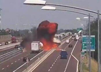 Φρικτό Τροχαίο: Βυτιοφόρο παρέσυρε και σκότωσε 3 μοτοσικλετιστές-«Δεν έπιασαν τα φρένα» λέει ο οδηγός