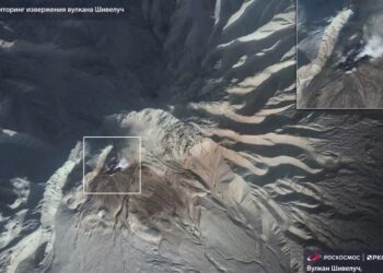 Ρωσία: Έκρηξη στο ηφαίστειο Σιβέλιτς – Κίνδυνος για τις αερομεταφορές