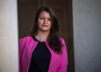 Γαλλία: Υφυπουργός ποζάρει στο Playboy! Δείτε φωτογραφίες και βίντεο