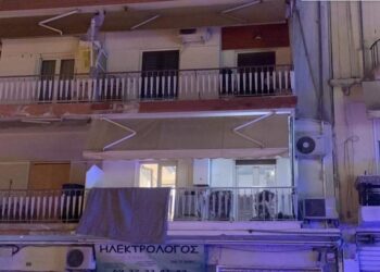 Θεσσαλονίκη Τώρα: Νεαρή κοπέλα έπεσε στο κενό από πολυκατοικία[Φωτογραφίες]
