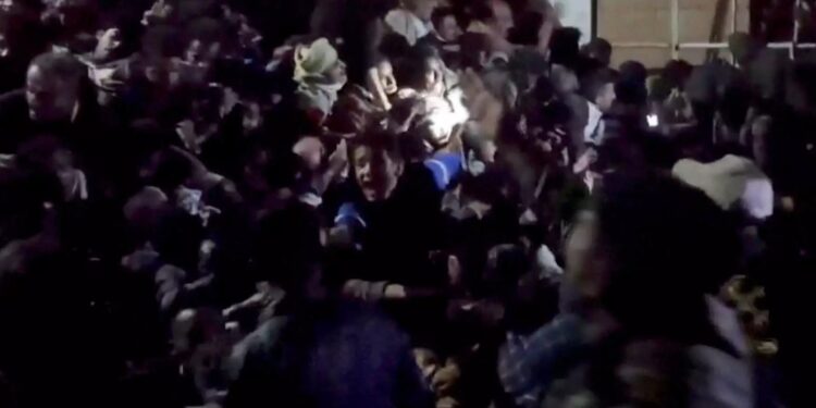 Υεμένη: Άγριο ποδοπάτημα σε κέντρο διανομής ανθρωπιστικής βοήθειας στην Σαναά – Δεκάδες νεκροί