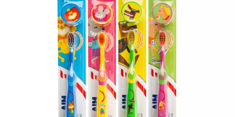Σε ανάκληση οδοντόβουρτσας προχωράει η εταιρεία AIM