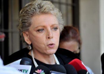 Έλενα Ακρίτα