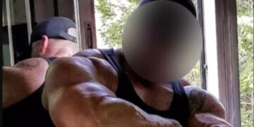 Αυτός είναι ο αστυνομικός που συνελήφθη για διακίνηση ναρκωτικών με περιπολικό της ΕΛΑΣ[Φωτογραφίες]