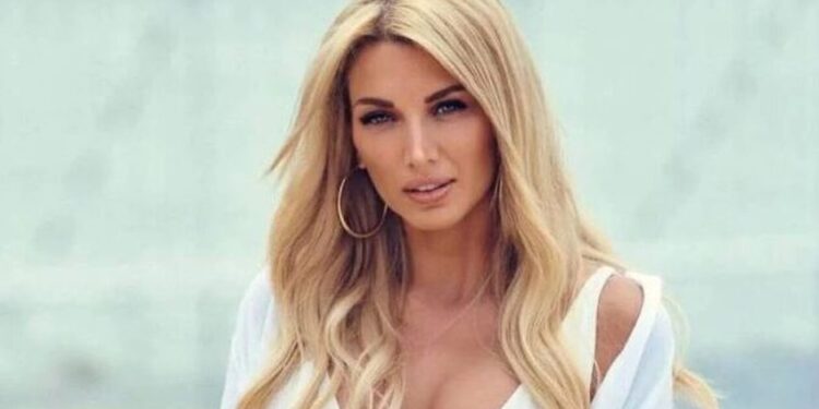 Alldaynews.gr «Τι να κάνω; Να κυνηγήσω την Κωνσταντίνα;»:Στο χειρουργείο η γυναίκα που παρέσυρε η Σπυροπούλου – Αδυνατεί να κουνηθεί, να περπατήσει (video)