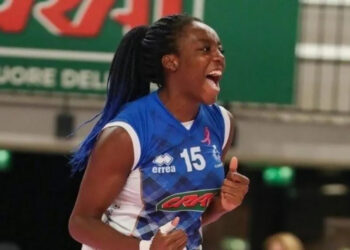 Η 18χρονη βολεϊμπολίστρια Τζούλια Ιτούμα έπεσε από το παράθυρο και σκοτώθηκε