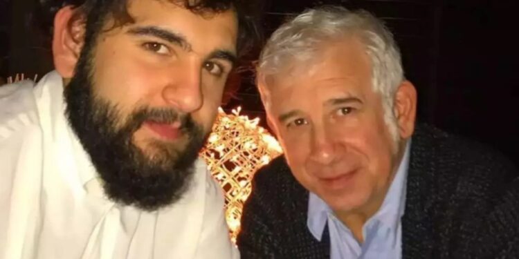 Δύσκολες ώρες για τον Πέτρο Φιλιππίδη: Στο νοσοκομείο ο γιος του, Δημήτρης