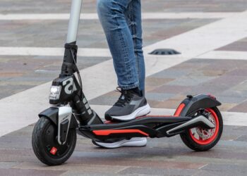 Τραγωδία στη Μύκονο: Έκανε βόλτα με ηλεκτρικό πατίνι και Σκοτώθηκε