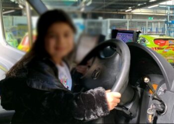 «Η μαμά μου δεν ανασαίνει» – Ακούστε το σωτήριο τηλεφώνημα πεντάχρονης όταν η μητέρα της λιποθύμησε