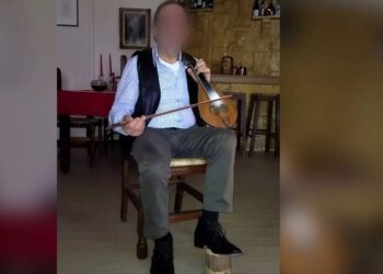 Ο λυράρης «σταυρώνεται» από οικογενειακή του φίλη – Τι λένε οι γονείς του ανήλικου παιδιού (video)