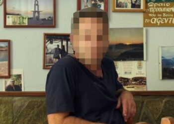 Μυτιλήνη: Συγκλονίζει η αδερφή του επιχειρηματία τον οποίο περιέλουσε με βενζίνη η σύζυγός του – «Πόση κακία;»