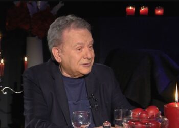 Μανώλης Μητσιάς