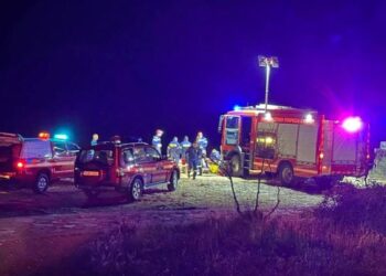 Νεκρός ένας άνδρας που ανέβηκε στη γέφυρα των ερωτευμένων για να φωτογραφηθεί