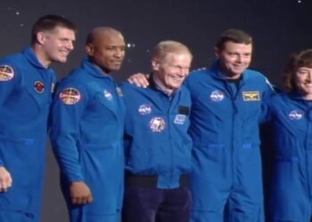 NASA: Για πρώτη φορά γυναίκα και μαύρος αστροναύτης σε αποστολή γύρω από τη Σελήνη (video)