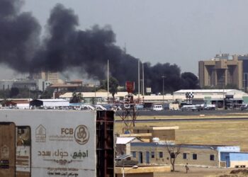 Εμφύλιος στο Σουδάν: Τουλάχιστον 97 άμαχοι έχουν σκοτωθεί, λένε οι γιατροί της χώρας