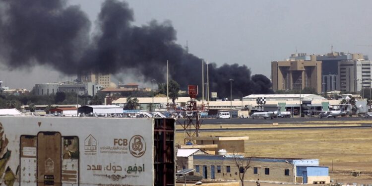 Εμφύλιος στο Σουδάν: Τουλάχιστον 97 άμαχοι έχουν σκοτωθεί, λένε οι γιατροί της χώρας