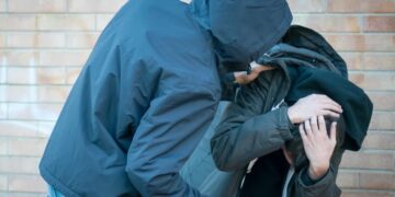 Και 15χρονη μαθήτρια στην ομάδα των ανηλίκων που έδεσαν με σχοινί τον λαιμό του συμμαθητή τους στο ιδιωτικό σχολείο