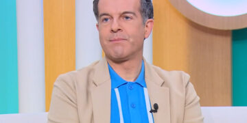 Alldaynews.gr Άρης Καβατζίκης: Είχα έντονο πόνο στο κεφάλι και στα μάτια, από εκεί ξεκίνησα να το ψάχνω