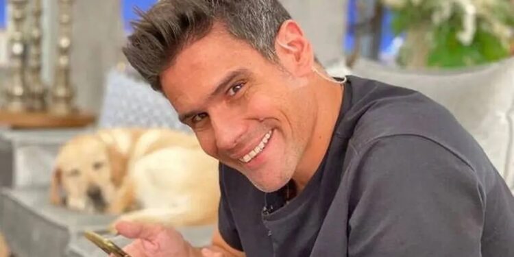 Alldaynews.gr Δημήτρης Ουγγαρέζος: Αποκάλυψε ότι έκανε αισθητική επέμβαση (video)
