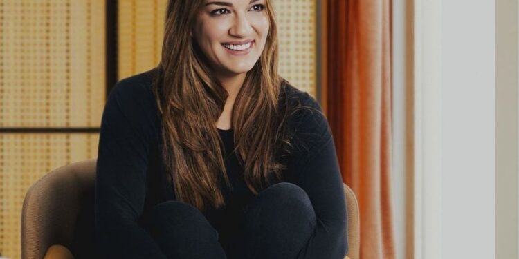 Ελίνα Παπίλα: Όταν γέννησα το τρίτο παιδί, μού έγραφαν μετά από ένα χρόνο πότε γεννάς και «γελούσαν»