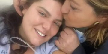 «Σε ευχαριστώ» – Ραγίζει καρδιές η Δανάη Μπάρκα, η ανάρτηση μέσα από το νοσοκομείο για τη Γιορτή της Μητέρας