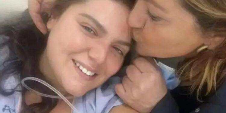 «Σε ευχαριστώ» – Ραγίζει καρδιές η Δανάη Μπάρκα, η ανάρτηση μέσα από το νοσοκομείο για τη Γιορτή της Μητέρας