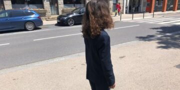 Zύγιζε μόλις 25 κιλά: 48χρονη μητέρα είχε φuλακισμένο το γιο της για 14 χρόνια & γλίτωσε από μια.. αλλεργία