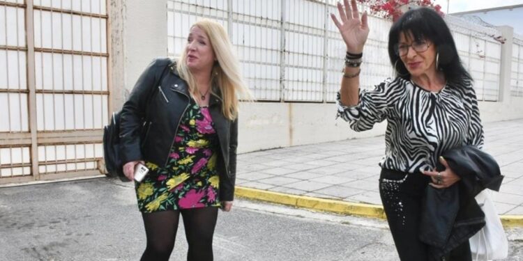 Alldaynews.gr Παντρεύτηκε στις φυλακές η κόρη της Σοφίας Βόσσου: “Με τον Βασίλη δυστυχώς, δεν μπορούμε να το γιορτάσουμε”