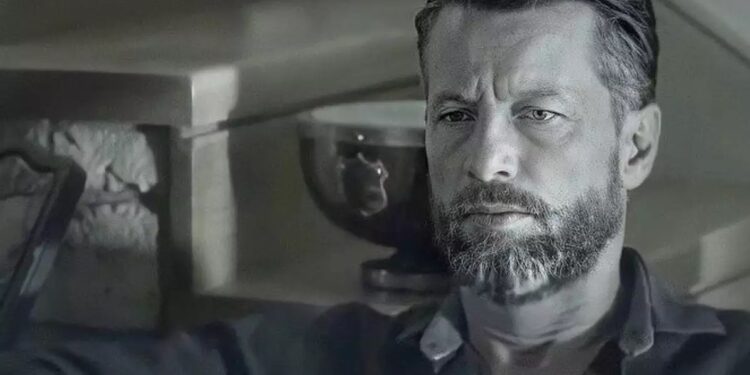 Τον έψαξε στη Νικολούλη: Το άγνωστο δράμα του πρωταγωνιστή του “Σασμού”, η εξαφάνιση-μυστήριο & η δημόσια έκκληση