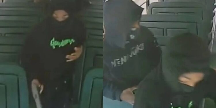 Μαθητές μπήκαν με όπλα σε σχολικό λεωφορείο και πυροβόλησαν μαθητή – Απόπειρα φόνου βλέπει η αστυνομία (video)
