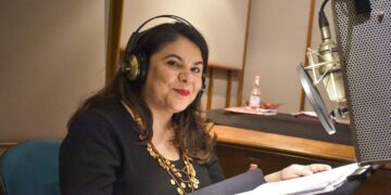 Alldaynews.gr Μικέλα Μούρτζια: «Έχω καρκίνο, μου μένουν λίγοι μήνες ζωής», αποκάλυψε η συγγραφέας